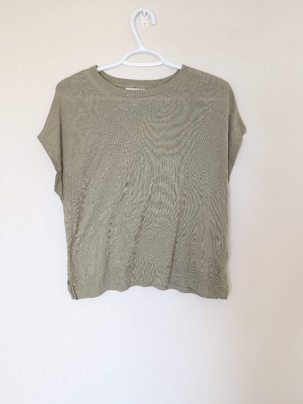 H&M Basic Women’s Olive Green Short Sleeve Lightweight Knit Top Size Small